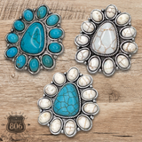 Triangle stone flower ring